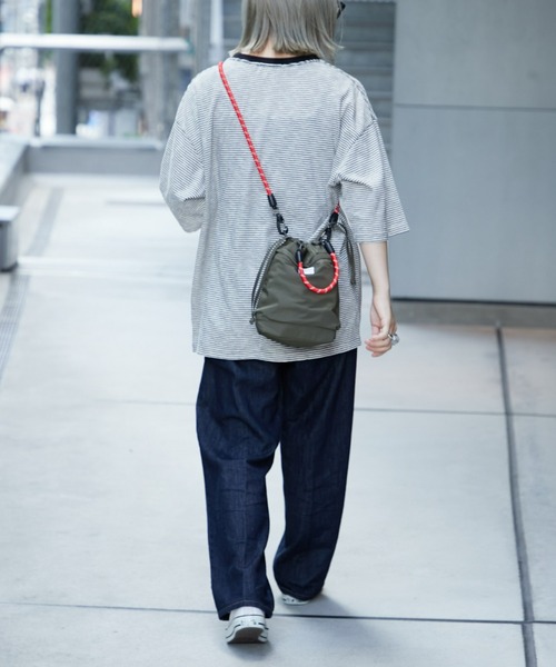 CIAOPANIC TYPY（チャオパニックティピー）の「【tsac/TheSunAndClassic】ヘルメットバッグS（ショルダーバッグ・メンズ・カーキ/ブラック/ベージュ・ONE SIZE）」の11枚目の写真