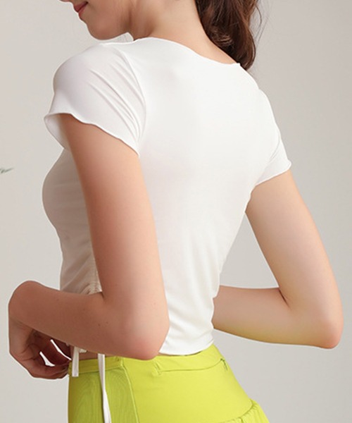 DAY CLOSET（デイ クローゼット）の「レディース サイドリボンスリットネッククロップドヨガウェアトップス[トレーニングウェア/ジムウェア/ピラティスウェア]（その他トップス・レディース・ブラック/ブルー/ホワイト/グリーン/マスタード・M/S/L）」の6枚目の写真