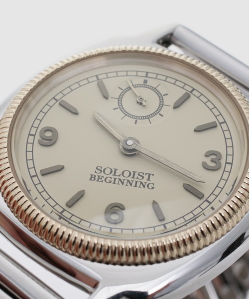 TAKAHIROMIYASHITATheSoloIst.（タカヒロミヤシタザソロイスト）の「coussin type (mens) extension belt（アナログ腕時計・メンズ・ブラック/ベージュ・ONE SIZE）」の4枚目の写真