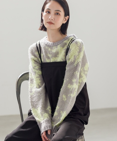 LAKOLE（ラコレ）の「ジャカードニットプルオーバー / 987997（ニット/セーター・レディース・ライトグレー系/ブラック×ホワイト/ホワイト系9・SMALL/MEDIUM）」の3枚目の写真