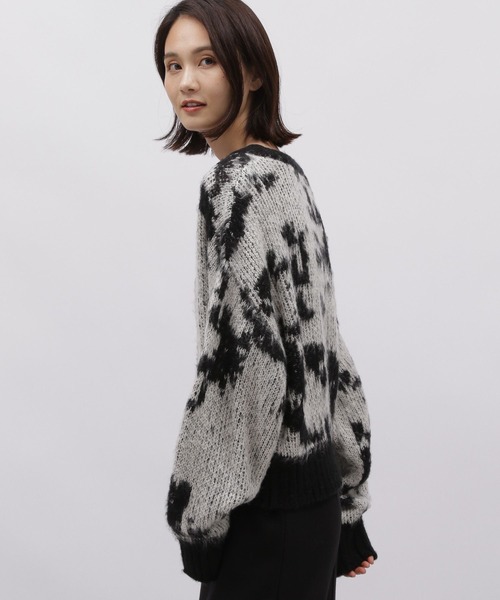 LAKOLE（ラコレ）の「ジャカードニットプルオーバー / 987997（ニット/セーター・レディース・ライトグレー系/ブラック×ホワイト/ホワイト系9・SMALL/MEDIUM）」の21枚目の写真