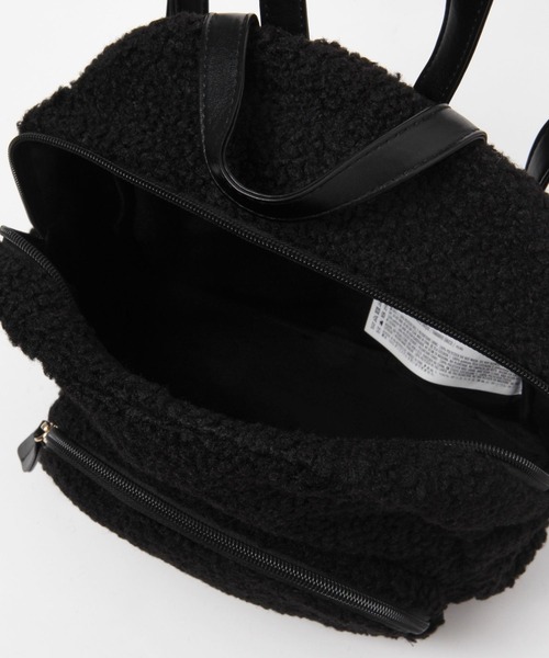 FOREVER 21(フォーエバー トゥエンティーワン)の「ボアリュック(バックパック/リュック・レディース・ブラウン/ブラック・FREE)」の7枚目の写真
