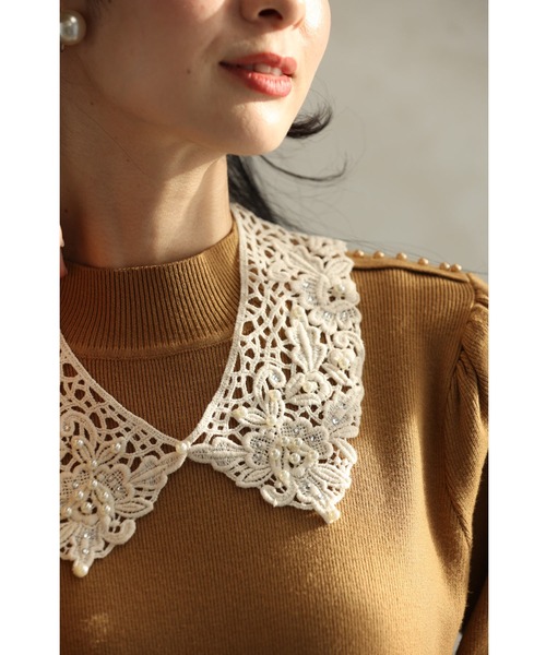 cawaii（カワイイ）の「ラインストーンとパールを散りばめたカッティングレース襟ネックレス（付け襟・レディース・ホワイト・FREE）」の6枚目の写真