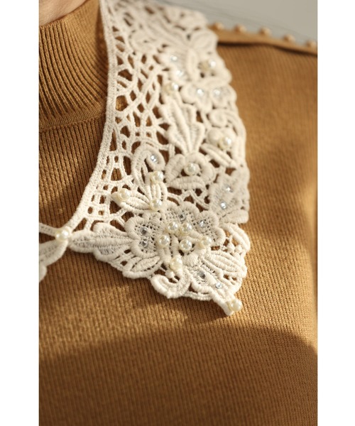 cawaii（カワイイ）の「ラインストーンとパールを散りばめたカッティングレース襟ネックレス（付け襟・レディース・ホワイト・FREE）」の12枚目の写真