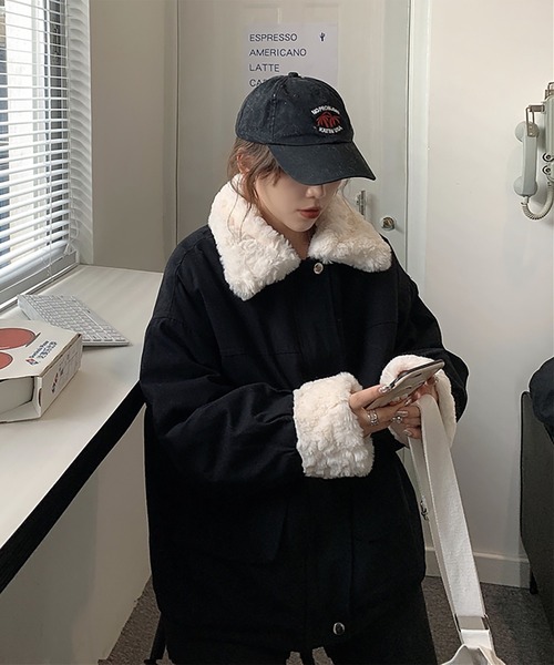 Girly Doll（ガーリードール）の「ボア付きブルゾン（ブルゾン・レディース・ピンク/ブラック/ブルー/イエロー・FREE）」の8枚目の写真