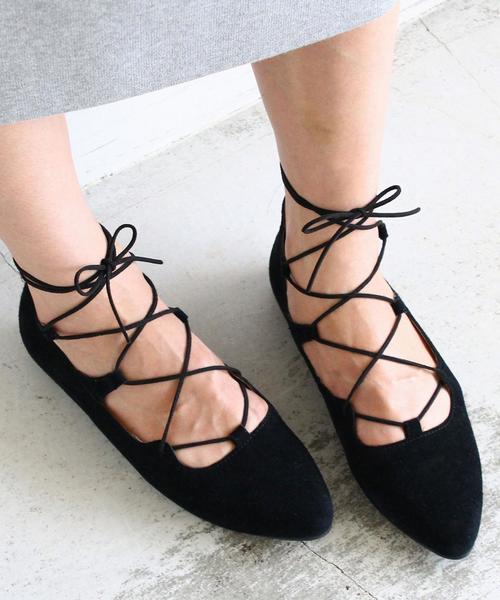 BEAUTY&YOUTH UNITED ARROWS(ビューティーアンドユースユナイテッドアローズ)の「BY∵ スウェードレースアップフラット ◆(パンプス・レディース・ブラック/ダークブラウン・LARGE/SMALL/MEDIUM)」の2枚目の写真