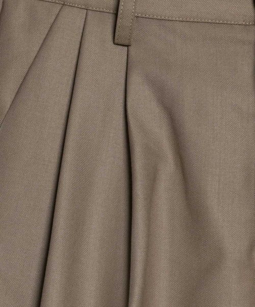 adree(アドリー)の「high waist tuck wide slacks / ハイウエストタックワイドスラックス(スラックス・レディース・ブラック/ベージュ・MEDIUM/SMALL)」の9枚目の写真