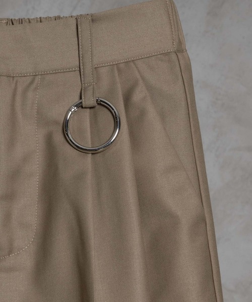 adree(アドリー)の「high waist tuck wide slacks / ハイウエストタックワイドスラックス(スラックス・レディース・ブラック/ベージュ・MEDIUM/SMALL)」の11枚目の写真