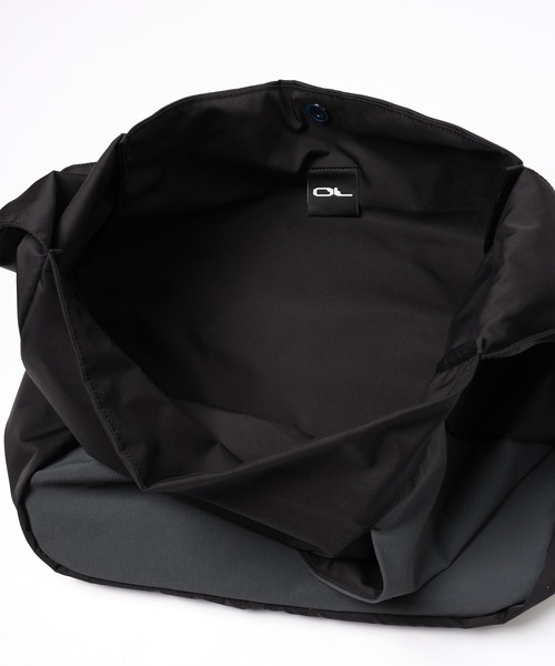 JIEDA（ジエダ）の「【OUTLIERS×JieDa】2 TONE SHOULDER BAG（ショルダーバッグ・メンズ・ブラック/サンドベージュ・ONESIZE）」の7枚目の写真