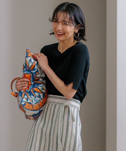 23区(ニジュウサンク)の「【洗える】レーヨンポリエステルストレッチ 5分袖 ニット(ニット/セーター・レディース・ホワイト系/ホワイト系2/ベージュ系/オレンジ系/ブラック系・32)」の3枚目の写真