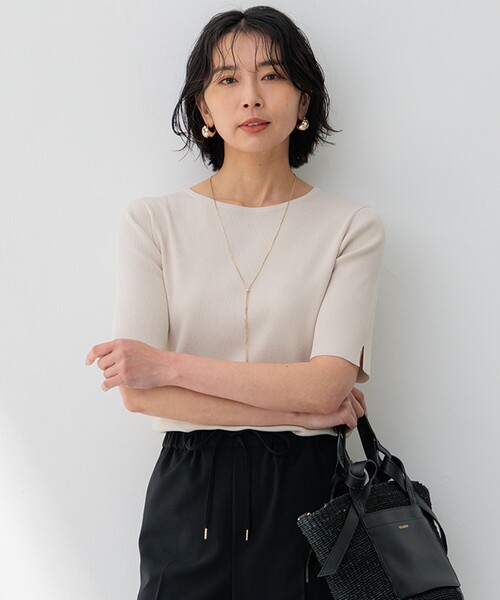 23区(ニジュウサンク)の「【洗える】レーヨンポリエステルストレッチ 5分袖 ニット(ニット/セーター・レディース・ホワイト系/ホワイト系2/ベージュ系/オレンジ系/ブラック系・32)」の4枚目の写真