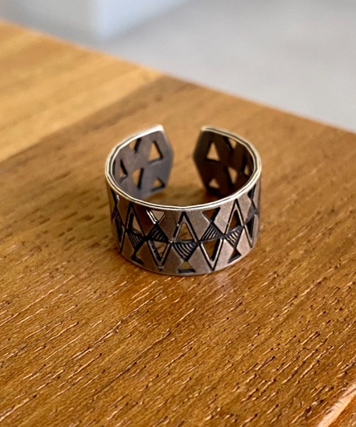 CIAOPANIC（チャオパニック）の「透かし柄リング/POTリング（リング・レディース・シルバー/アンティークシルバー/ゴールド・FREE）」の2枚目の写真