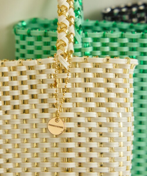 FREAK'S STORE(フリークスストア)の「限定展開 FS チャーム 付き メルカド ラメ バッグ(かごバッグ・レディース・オフホワイト/ブラック/グリーン・ONE SIZE)」の17枚目の写真