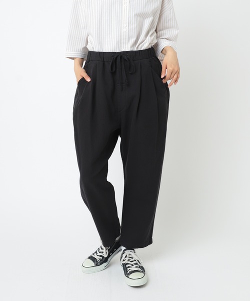 URCH RNA(アーチ アールエヌエー)の「R4206 コットンリネンのクロップドサマーパンツ(その他パンツ・レディース・レッド/ワンウォッシュ/ブラック・MEDIUM)」の2枚目の写真