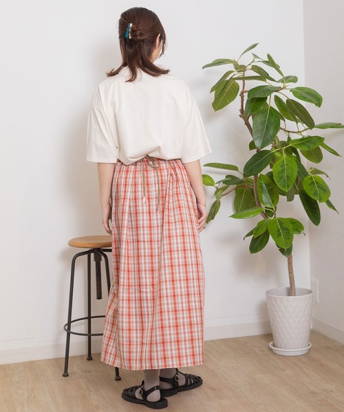 POU DOU DOU（プードゥドゥ）の「チェックタックスカート（スカート・レディース・グリーン/グレー/オレンジ・3）」の9枚目の写真