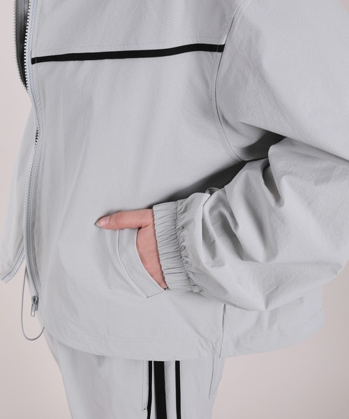 HOOK(フック)の「【HOOK】for girls 薄手ナイロンブルゾン セットアップ可能(ブルゾン・レディース・グレー/ブラック・M/XL/L)」の14枚目の写真