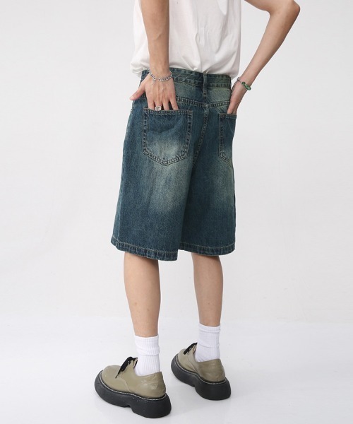 Ressaca（レサーカ）の「ユーズド加工 ワイドデニムショートパンツ（デニムパンツ・メンズ・ライトグレー/ダークインディゴブルー/インディゴブルー/ライトインディゴブルー・M/XL/L）」の15枚目の写真