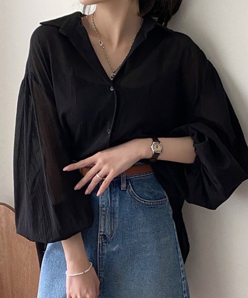 LYEON(リヨン)の「バックリボンオープンシアーシャツ/ボリュームスリーブシャツ(シャツ/ブラウス・レディース・ブラック/オフホワイト・FREE)」の2枚目の写真