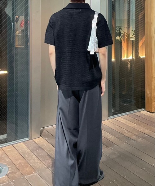 Chikashitsu +（チカシツプラス）の「ストリートファッション Chikashitsu + チカシツプラス summer mesh knit polo オーバーサイズ サマーニット メッシュポロ ニットポロシャツ 半袖ポロシャツ 半袖ニット 半袖トップス 韓国ファッション 韓国ストリート（ポロシャツ・メンズ・ベージュ/グレー/ブルー/ブラック・ONE SIZE）」の9枚目の写真