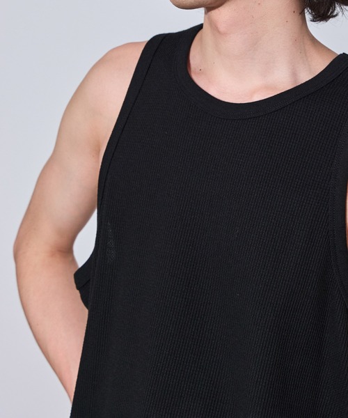 JUNRED（ジュンレッド）の「ルーズワッフルノースリーブ（タンクトップ・メンズ・ブラック/ホワイト・M/L/S）」の4枚目の写真
