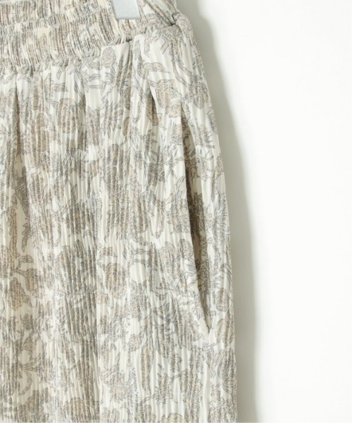 LBC（エルビーシー）の「プリントイージープリーツパンツ（その他パンツ・レディース・オフホワイト/ブラック/グリーン・M）」の11枚目の写真