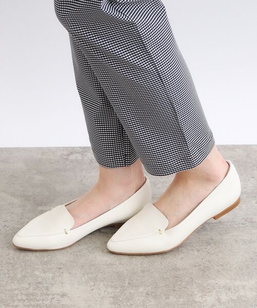 grove（グローブ）の「メタルパーツローファーパンプス【晴雨兼用】（その他シューズ・レディース・ブラウン系その他/ブラック/オフホワイト・L/M/S）」の9枚目の写真