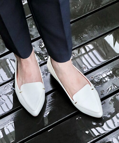 grove（グローブ）の「メタルパーツローファーパンプス【晴雨兼用】（その他シューズ・レディース・ブラウン系その他/ブラック/オフホワイト・L/M/S）」の14枚目の写真