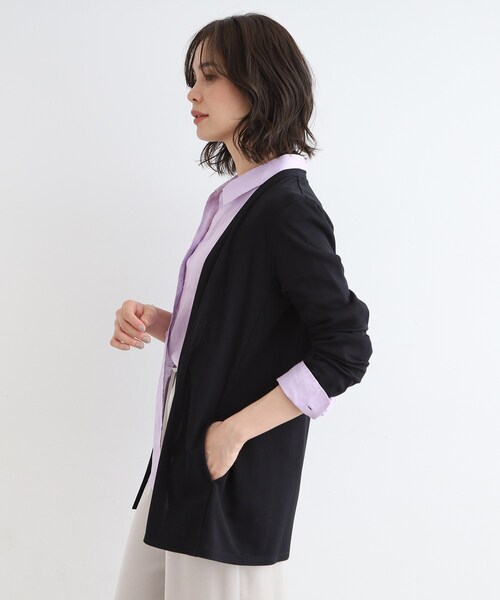 INDIVI（インディヴィ）の「【UVケア／接触冷感／洗える】とろみジャージカーディガン（カーディガン/ボレロ・レディース・ブラック/ホワイト/ネイビー系5/ブラック系5/ライトグレー系5・40/38/05/13/15 /19）」の11枚目の写真