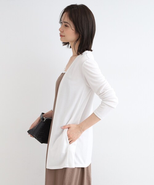 INDIVI（インディヴィ）の「【UVケア／接触冷感／洗える】とろみジャージカーディガン（カーディガン/ボレロ・レディース・ブラック/ホワイト/ネイビー系5/ブラック系5/ライトグレー系5・40/38/05/13/15 /19）」の15枚目の写真