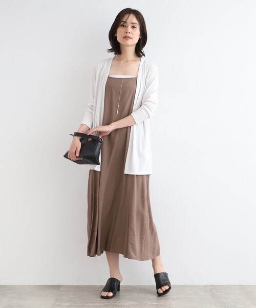 INDIVI（インディヴィ）の「【UVケア／接触冷感／洗える】とろみジャージカーディガン（カーディガン/ボレロ・レディース・ブラック/ホワイト/ネイビー系5/ブラック系5/ライトグレー系5・40/38/05/13/15 /19）」の17枚目の写真