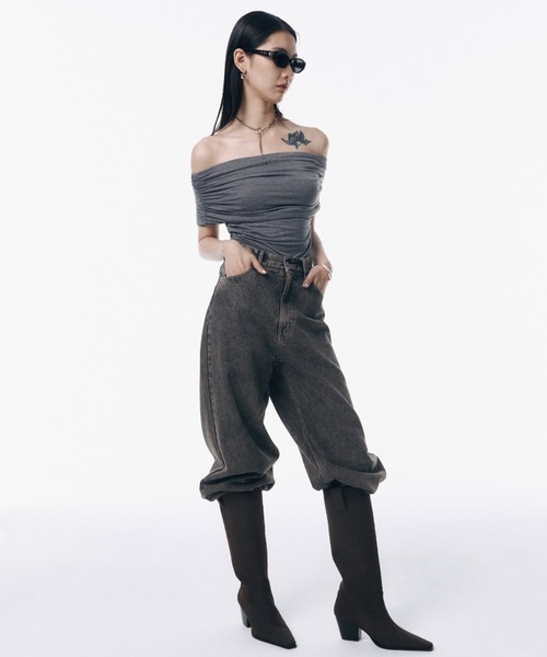 JOSE MOON（ジョゼムーン）の「GATHER OFF SHOULDER TOPS/ギャザーオフショルダートップス（Tシャツ/カットソー・レディース・ホワイト/グレー/ブラック・FREE）」の10枚目の写真