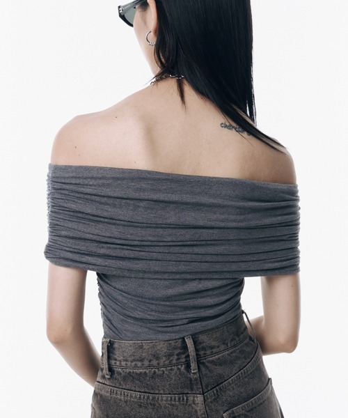 JOSE MOON（ジョゼムーン）の「GATHER OFF SHOULDER TOPS/ギャザーオフショルダートップス（Tシャツ/カットソー・レディース・ホワイト/グレー/ブラック・FREE）」の9枚目の写真