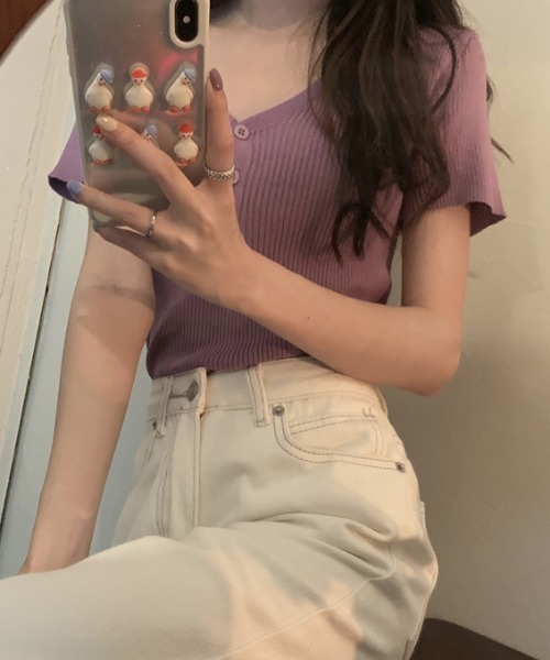 ECLIN（エクラン）の「Vネックリブサマーニットトップス（ニット/セーター・レディース・グリーン/レッド/ブルー/パープル/ベージュ/ブラック/ホワイト・FREE）」の19枚目の写真