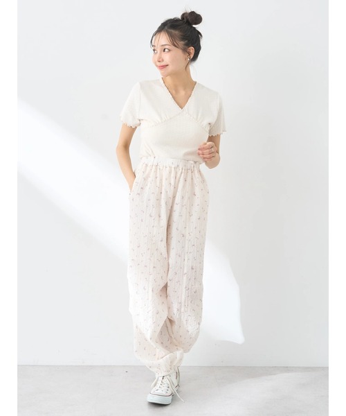 earth music&ecology（アースミュージックアンドエコロジー）の「タックカーゴパンツ（カーゴパンツ・レディース・ブラック/アイボリー/その他14・FREE）」の18枚目の写真