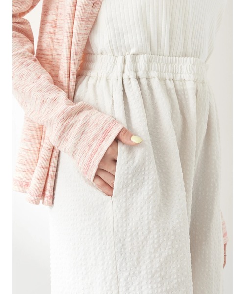 earth music&ecology（アースミュージックアンドエコロジー）の「タックカーゴパンツ（カーゴパンツ・レディース・ブラック/アイボリー/その他14・FREE）」の21枚目の写真