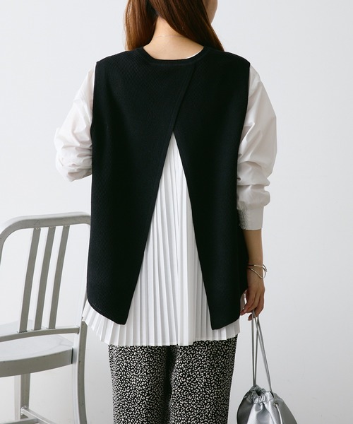 PUAL CE CIN（ピュアルセシン）の「【2点セット／Du noir】プリーツブラウス+ニットベスト セット（アンサンブル・レディース・グレー/キャメル/ブラック・FREE）」の16枚目の写真