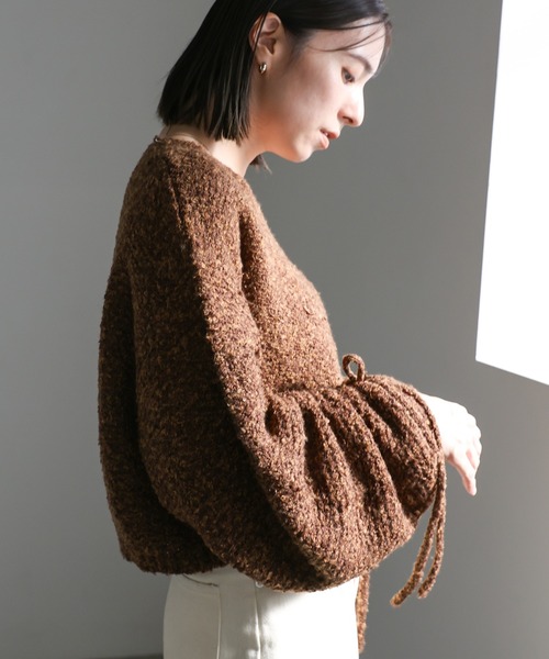 select MOCA(セレクトモカ)の「リングヤーンドロストスリーブショートニット(ニット/セーター・レディース・ベージュ/ブラウン/グレー・FREE)」の10枚目の写真