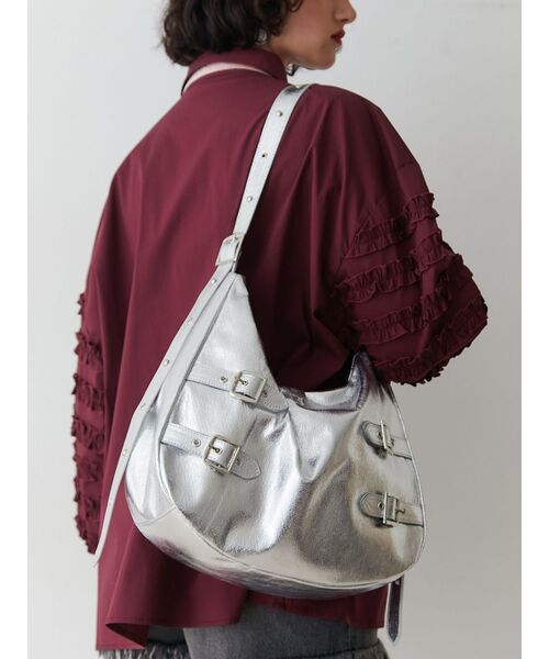 jouetie（ジュエティ）の「バナナショルダーBAG（ショルダーバッグ・レディース・アイボリー/シルバー/ブラック・FREE）」の5枚目の写真