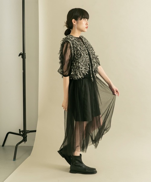 KBF(ケイビーエフ)の「パワースリーブチュールワンピース(ワンピース・レディース・ブラック/ベージュ・ONE)」の8枚目の写真