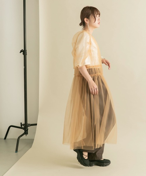 KBF(ケイビーエフ)の「パワースリーブチュールワンピース(ワンピース・レディース・ブラック/ベージュ・ONE)」の14枚目の写真