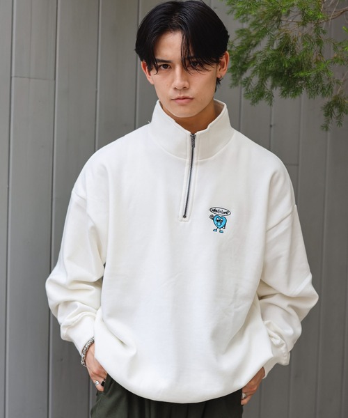 SPINNS(スピンズ)の「【ユニセックスで着用可能】ハーフジップ裏起毛スウェット ハートロゴ(スウェット・メンズ・ブラウン/オフホワイト/アッシュグレー/ブラック系その他・ONESIZE)」の18枚目の写真