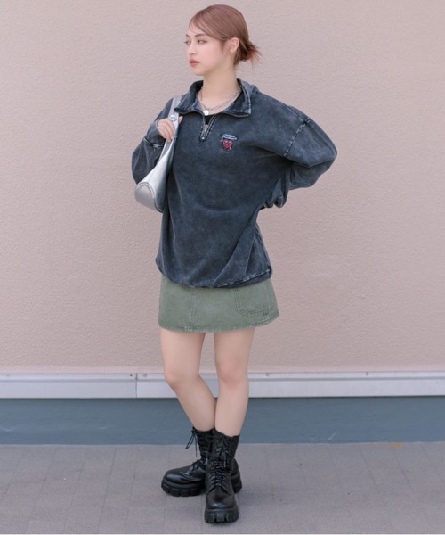 SPINNS(スピンズ)の「【ユニセックスで着用可能】ハーフジップ裏起毛スウェット ハートロゴ(スウェット・メンズ・ブラウン/オフホワイト/アッシュグレー/ブラック系その他・ONESIZE)」の8枚目の写真