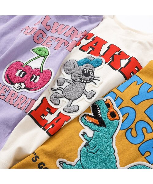 【VETEMENTS】ネームワッペンTシャツ PAIRMANON STREET tシャツ 「PAIRMANON STREET」モチーフ ロゴ