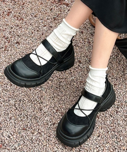 mebole(メボレ)の「ベルクロボリュームソールシューズ(スニーカー・レディース・ブラック/グレー・SMALL/MEDIUM/LARGE)」の2枚目の写真