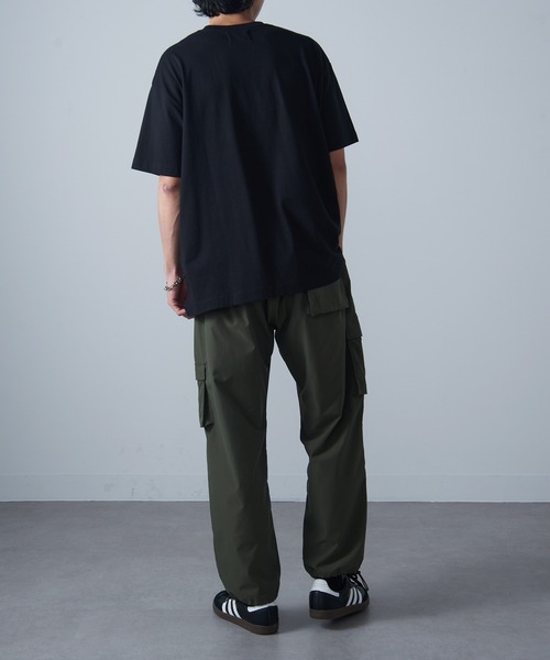 MAISON CLUB（メゾンクラブ）の「【MAISON CLUB】Logo Print Over Size Tee 半袖オーバーサイズTee（Tシャツ/カットソー・メンズ・ホワイト系その他4/ホワイト系その他2/ブラック系その他/ブラック系その他3/ブラック系その他2/ホワイト系その他/ホワイト系その他3・L/XL）」の17枚目の写真