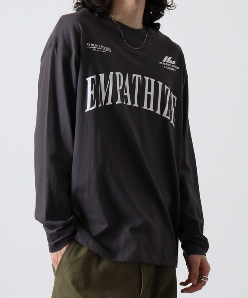 FUNALIVE(ファンアライブ)の「ワイドシルエットロングスリーブTシャツ(Tシャツ/カットソー・メンズ・ホワイト系その他2/ターコイズブルー/ブラック/ブラック系その他2/モカ/インディゴブルー/スミクロ/ダークブルー/ホワイト/ホワイト系その他3/ライトブラック/ピンク・M/L/LL)」の7枚目の写真