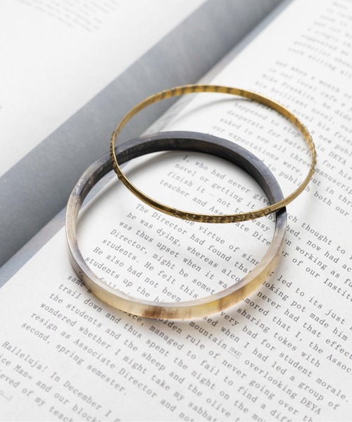 ARCHIVER（アーカイバ）の「【76】buffalo horns　バングル（バングル/リストバンド・レディース・ナチュラル/その他・FREE）」の2枚目の写真