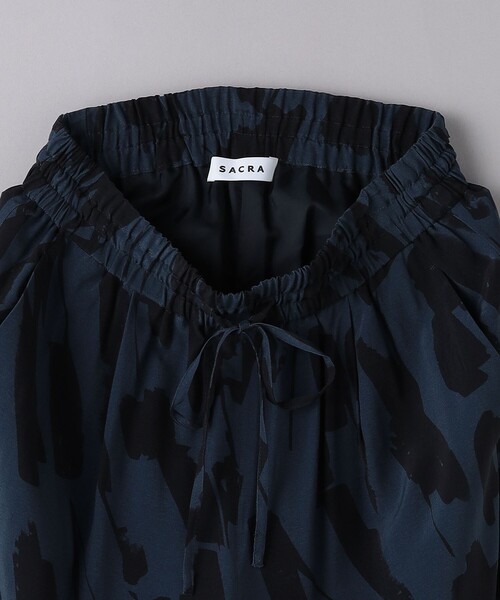 SACRA（サクラ）の「＜SACRA＞プリント イージーパンツ（その他パンツ・レディース・ネイビー・38/36）」の6枚目の写真