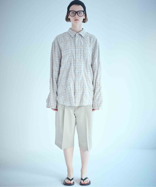 SEA(シー)の「VINTAGE カットオフチェックネルシャツ(シャツ/ブラウス・レディース・チャコールグレー/ベージュ・ONE SIZE)」の2枚目の写真