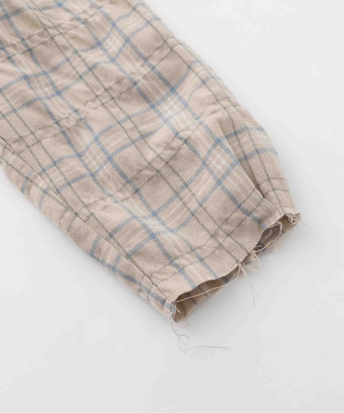 SEA(シー)の「VINTAGE カットオフチェックネルシャツ(シャツ/ブラウス・レディース・チャコールグレー/ベージュ・ONE SIZE)」の6枚目の写真